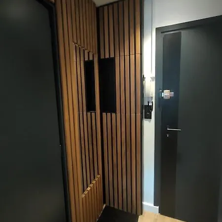 Magnifique 3 Etoiles En Hyper Centre Avec Place Privee Apartmán Aix-les-Bains